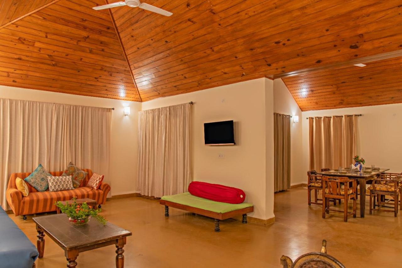 Western Edge Kasauli !Lawn! Bonfire! Peace! Pvt Villa ! 외부 사진