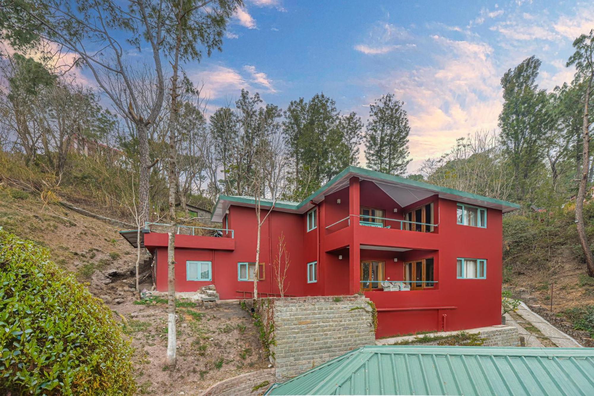 Western Edge Kasauli !Lawn! Bonfire! Peace! Pvt Villa ! 외부 사진